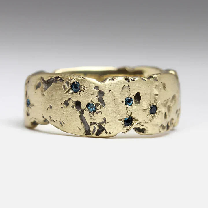 Antique Golden Forged Blue Inlaid Crystal Ring