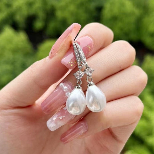 Elegant Pearl Pendant Dangle Earrings