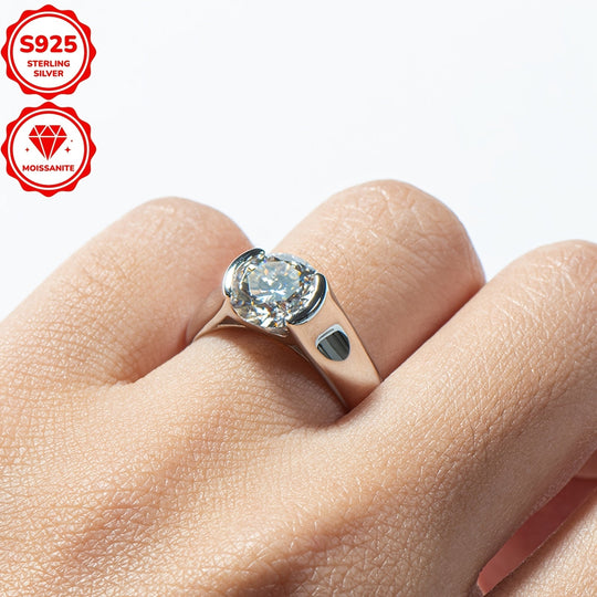Classic Elegant Moissanite Engagement Ring