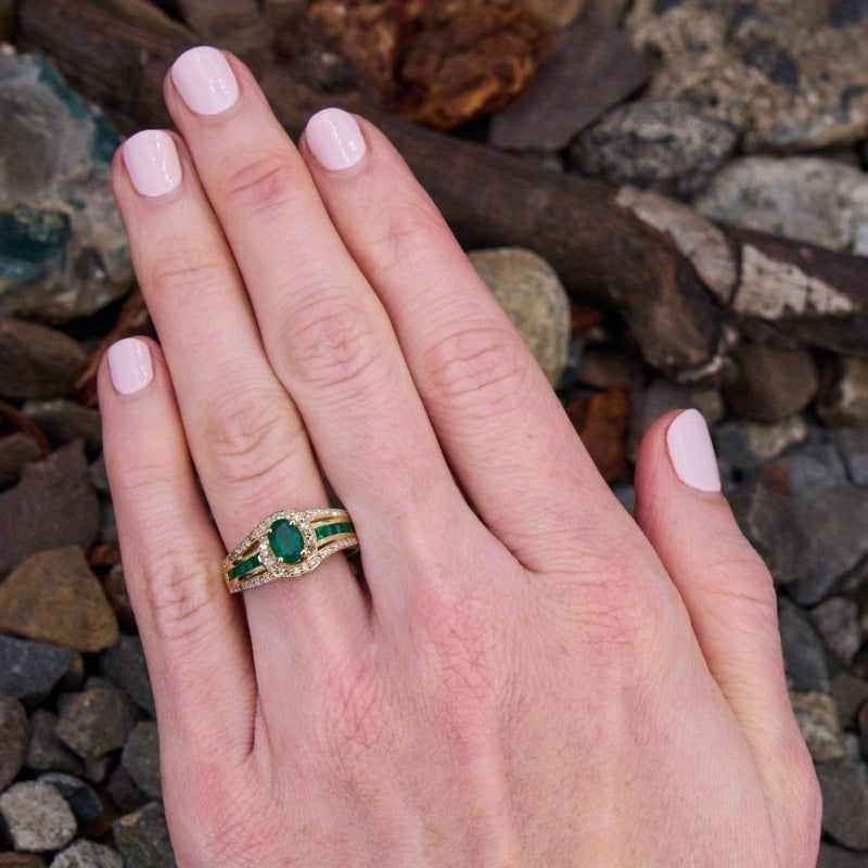 Elegant Green Zirconia Engagement Ring