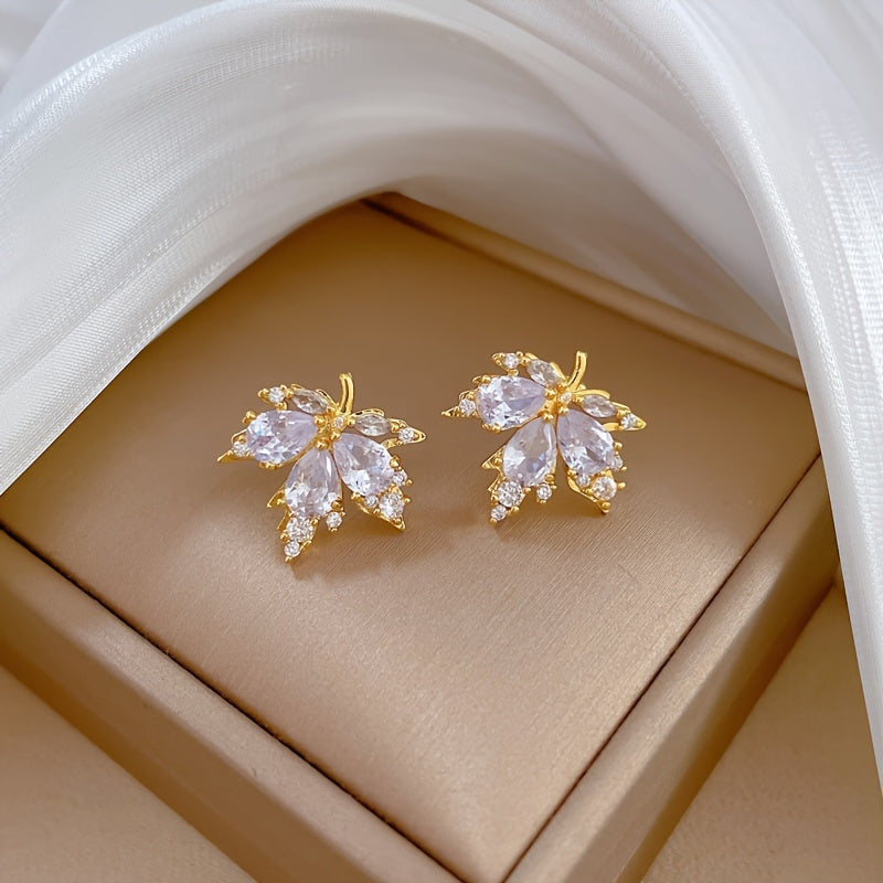 Elegant Leaf Pendant Necklace and Earrings Set