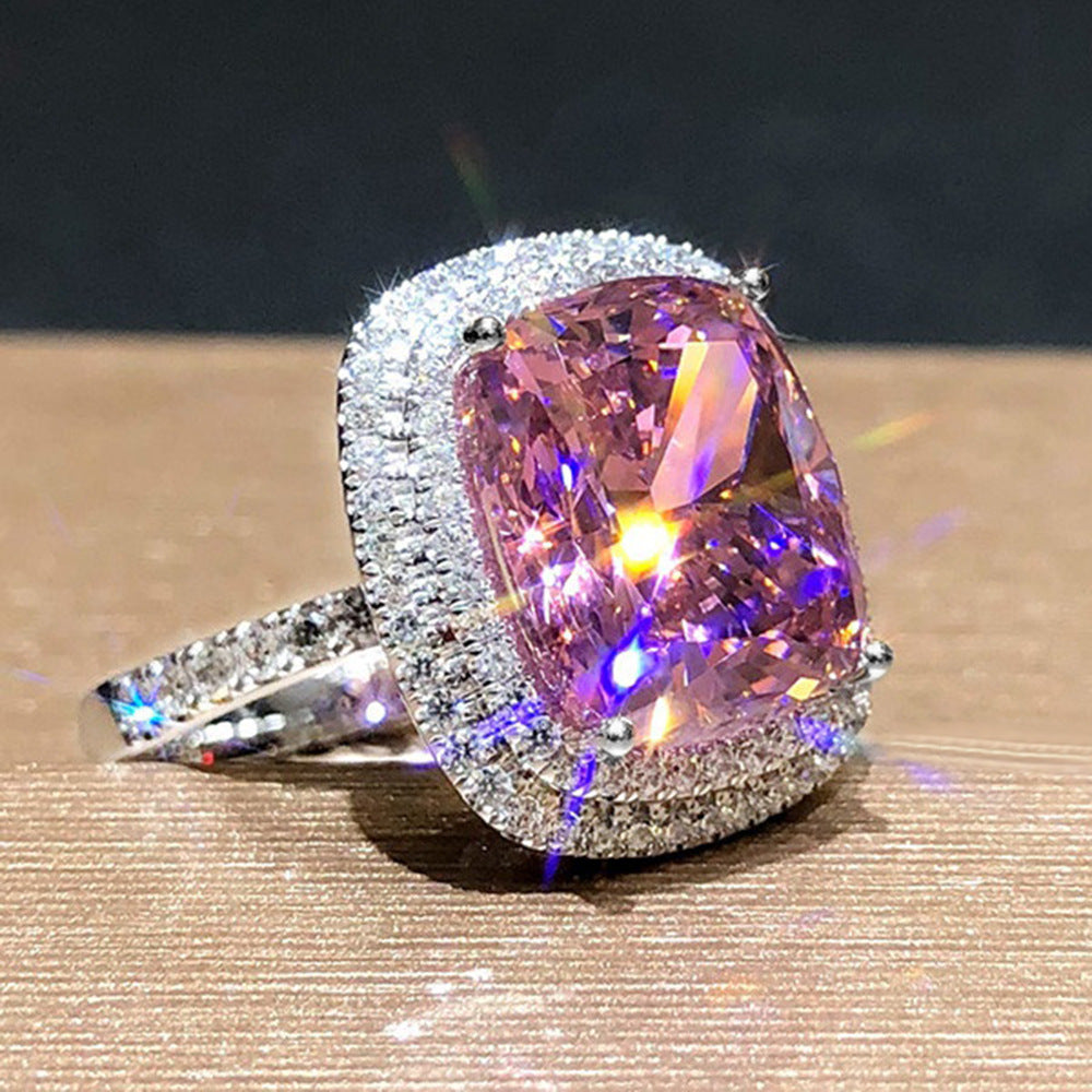 Luxurious Zirconia Halo Ring
