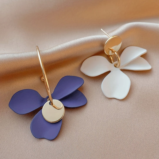 Delicate Casual Dangle Earrings