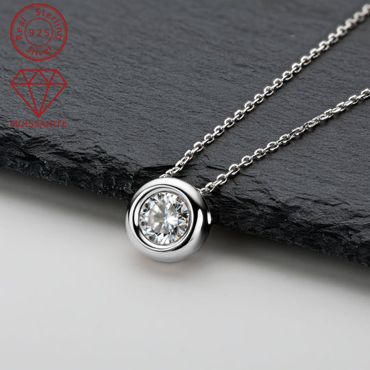 Elegant 925 Silver Moissanite Pendant Necklace