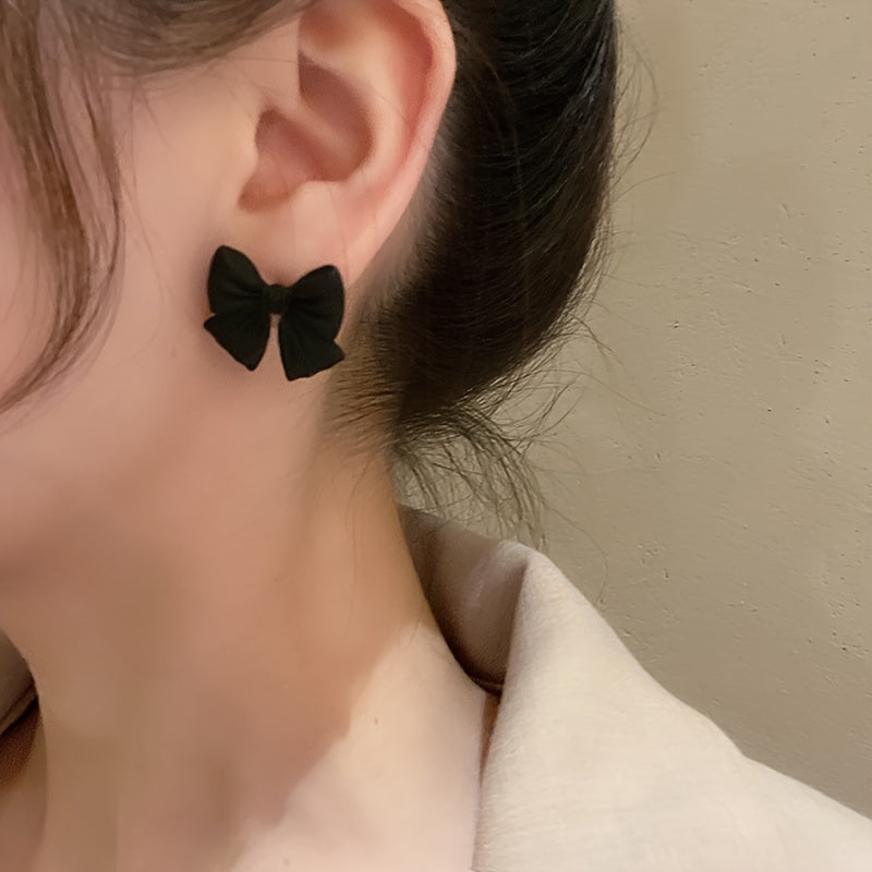 Elegant Black Bow Dangle Earrings