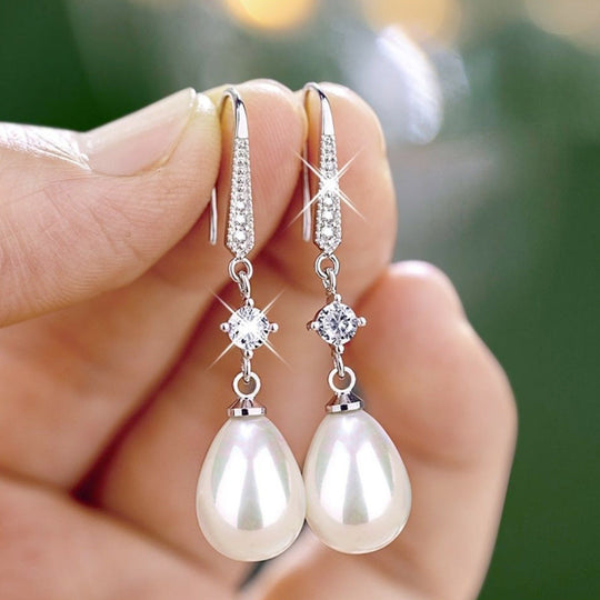 Elegant Pearl Pendant Dangle Earrings