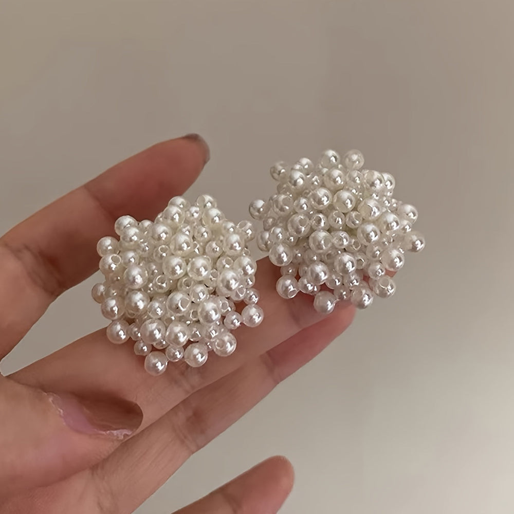 Fashionable Chic Faux Pearl Stud Earrings
