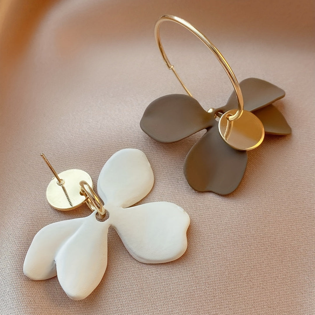 Delicate Casual Dangle Earrings