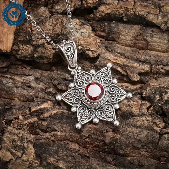 Jessindra Carmalyth Necklace