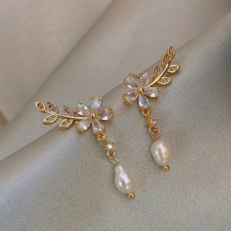 Exquisite Pearl Flower Leaf Drop Earrings