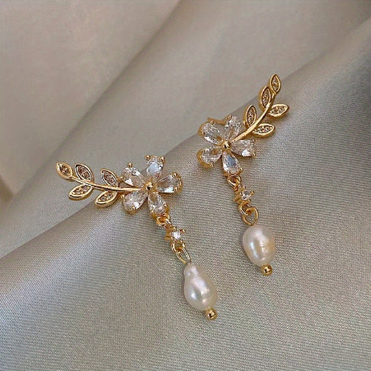 Exquisite Pearl Flower Leaf Drop Earrings