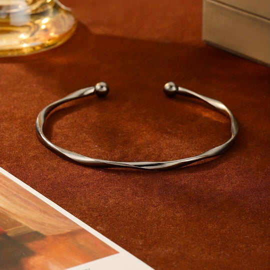 Simple Style Geometric Twisted Bangle