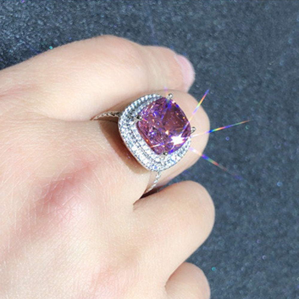 Luxurious Zirconia Halo Ring