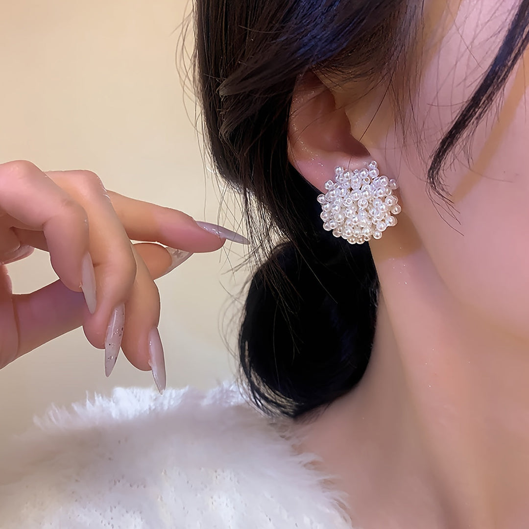 Fashionable Chic Faux Pearl Stud Earrings
