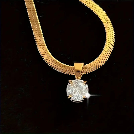 Elegant Rhinestone Pendant Necklace