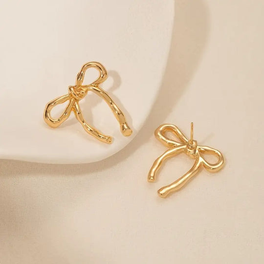 Chic Vintage Bow Earrings