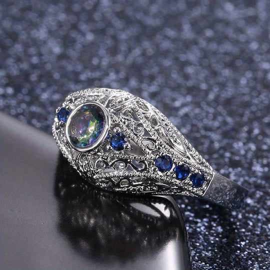 Retro Inlaid Zirconia Ring