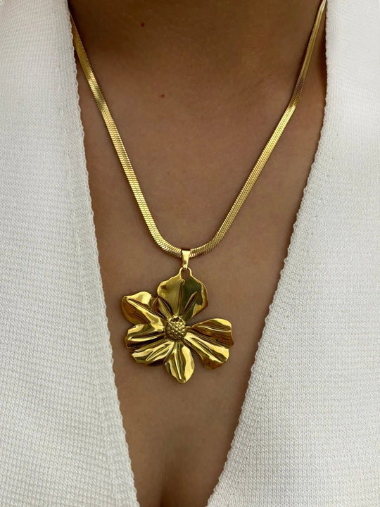 Fiore Pendant Necklace