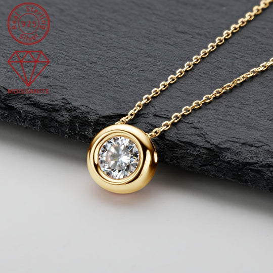 Elegant 925 Silver Moissanite Pendant Necklace