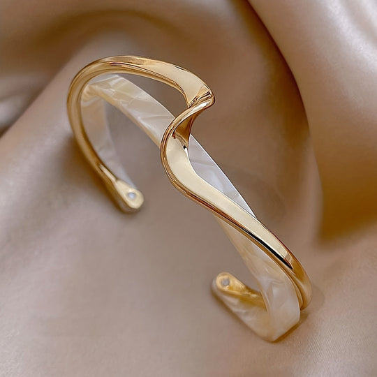 Golden Minimalist Wave Shape Cuff Bangle