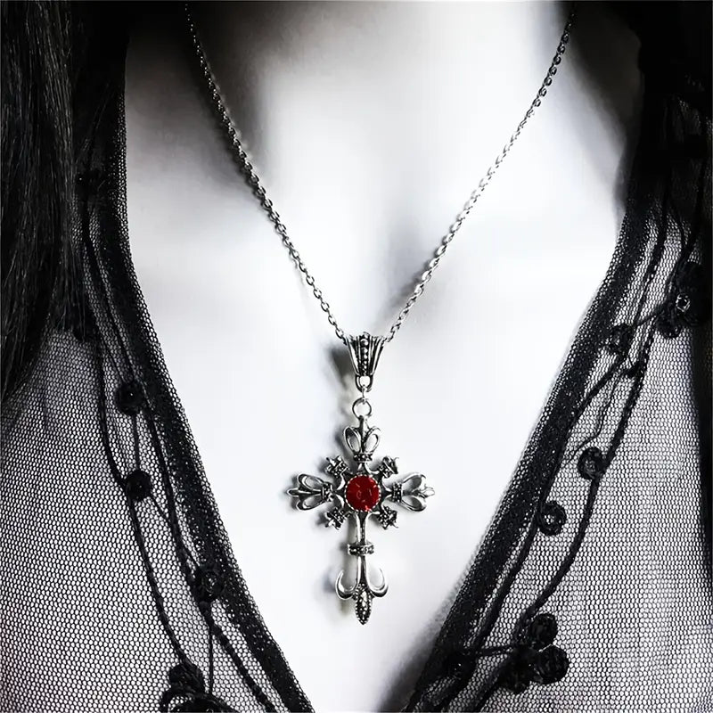Veldrith Noirelle Necklace