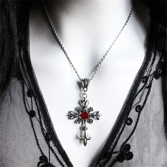 Veldrith Noirelle Necklace