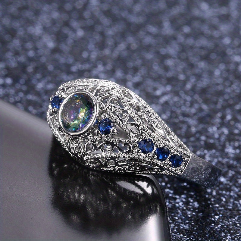 Retro Inlaid Zirconia Ring