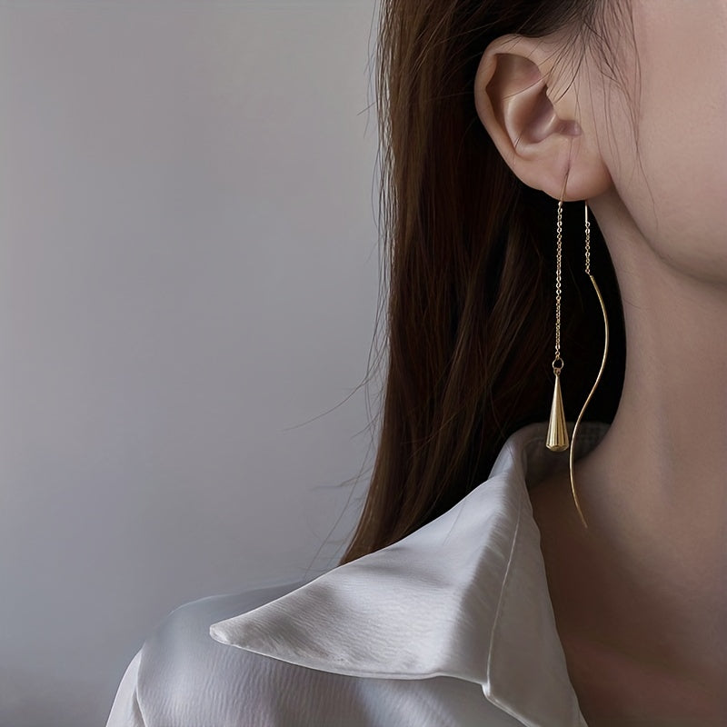 Elegant Golden Geometric Tassel Pair of Earrings
