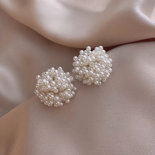 Fashionable Chic Faux Pearl Stud Earrings