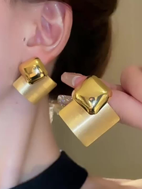 Vintage-Inspired Geometric Square Earrings