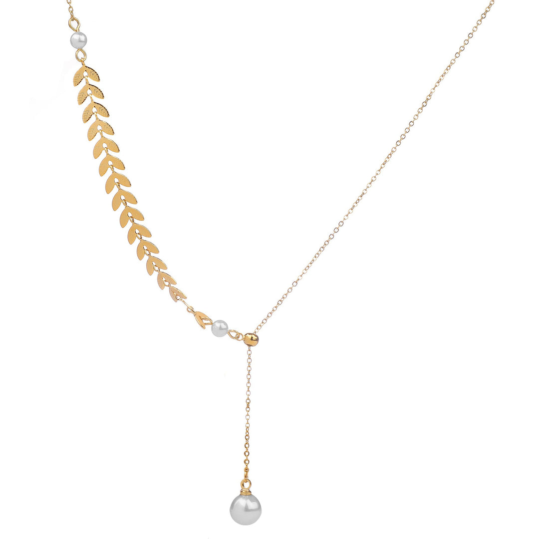Choker with Design of Leaves Pendant