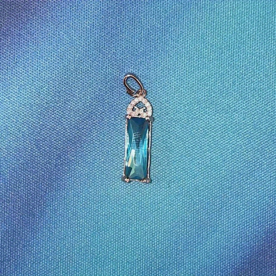 Geometric Heart Zirconia Pendant Necklace