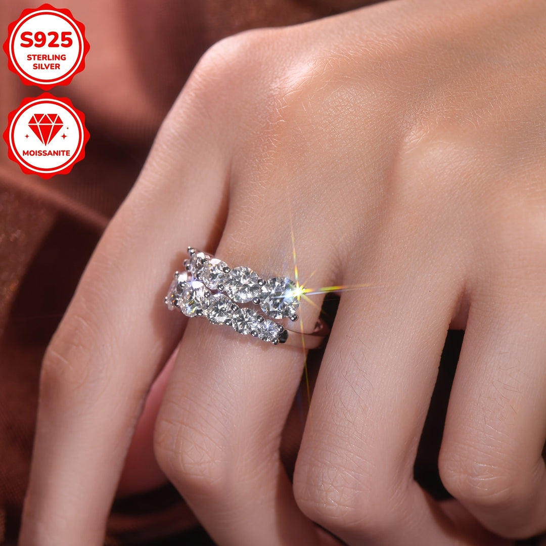Round Moissanite Double-Headed Band Ring