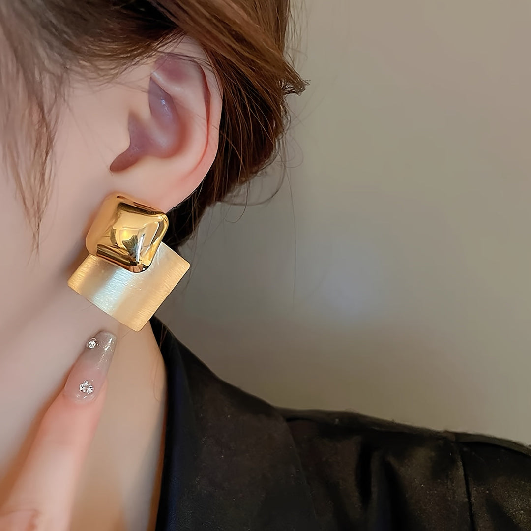 Vintage-Inspired Geometric Square Earrings