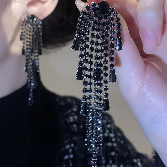 Sparkling Tassel Design Drop Earrings