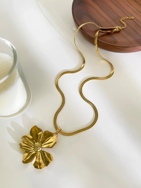 Fiore Pendant Necklace