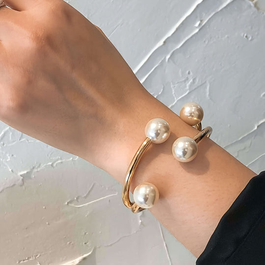 Elegant Golden-Tone Faux Pearl Bracelet