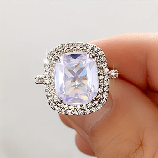 Luxurious Zirconia Halo Ring