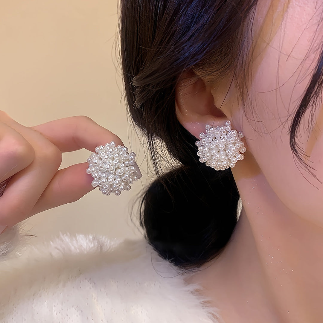 Fashionable Chic Faux Pearl Stud Earrings