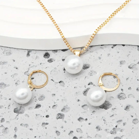 Golden Grace Pearl Jewelry Set
