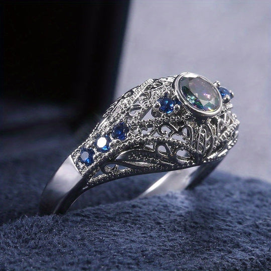 Retro Inlaid Zirconia Ring