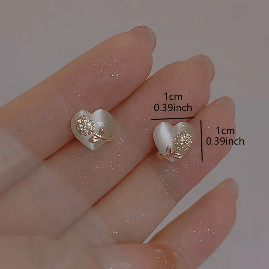 Vintage Style Heart-Shaped Rose Earrings