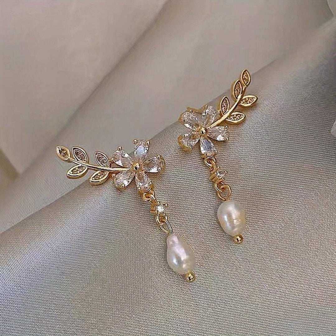 Exquisite Pearl Flower Leaf Drop Earrings