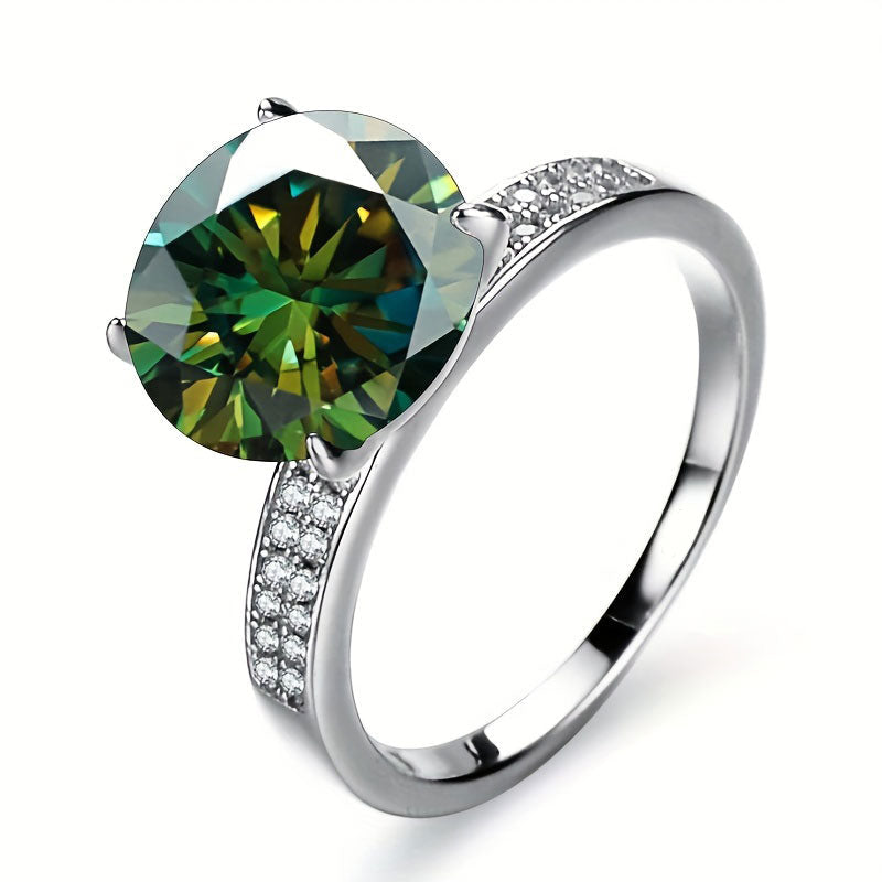 Simple Fashionable Moissanite Ring