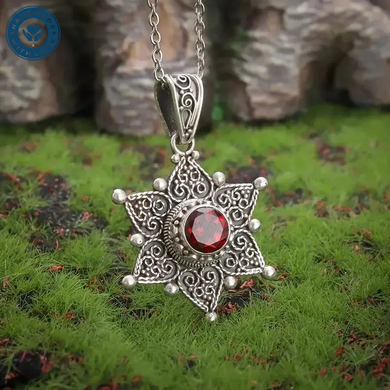 Jessindra Carmalyth Necklace