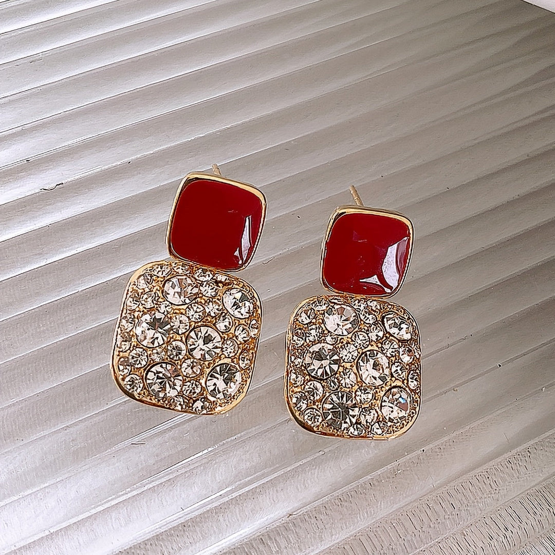Shiny Rhinestone Decor Dangle Earrings