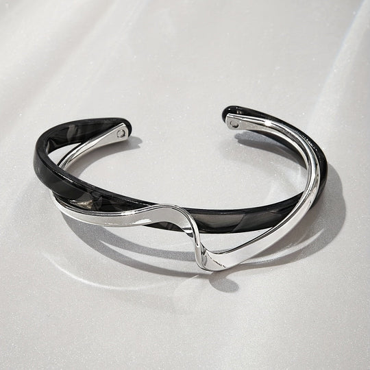 Golden Minimalist Wave Shape Cuff Bangle