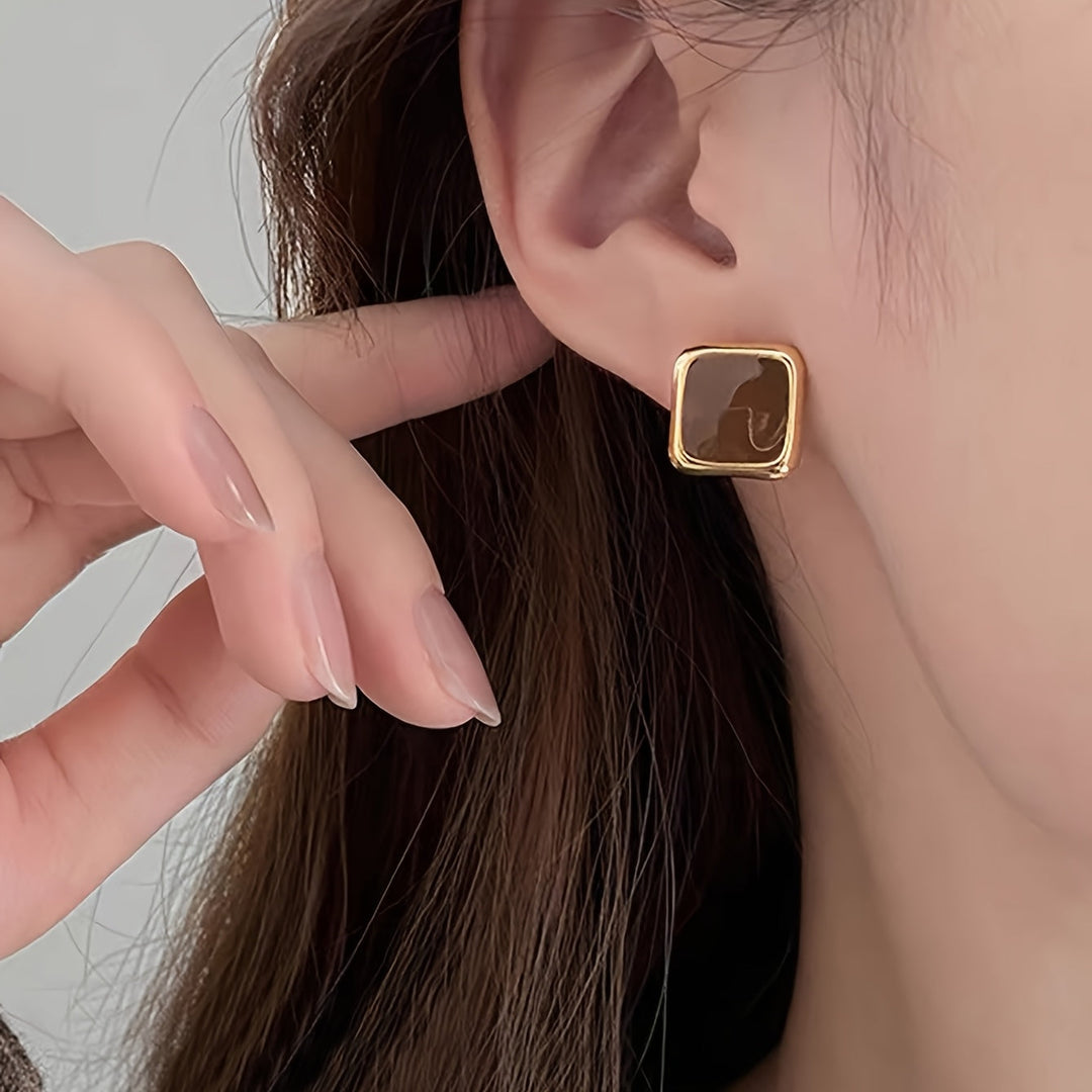 Vintage Elegant Small Square Earrings