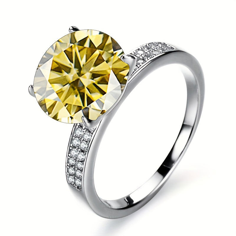 Simple Fashionable Moissanite Ring